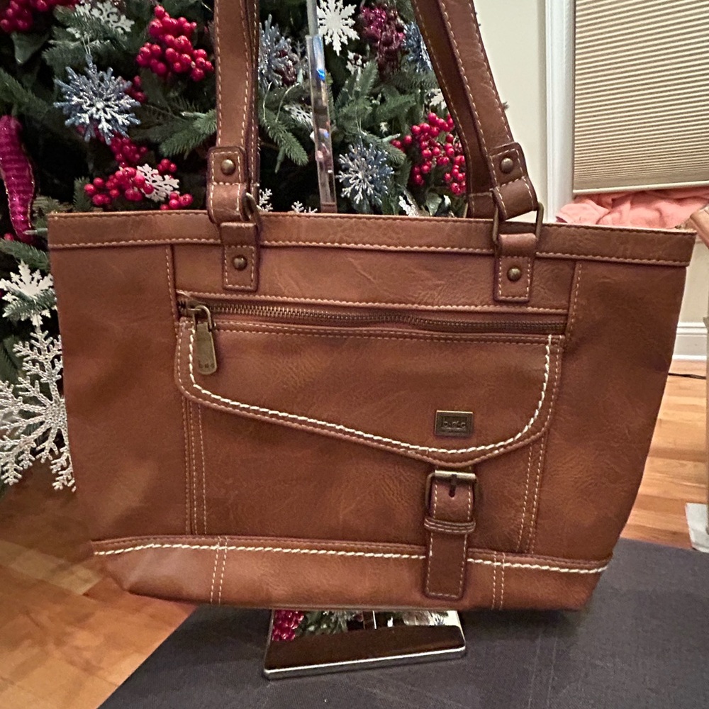 B.O.C. Luxurious Brown Leather Tote with Sturdy Handles and Spacious Design